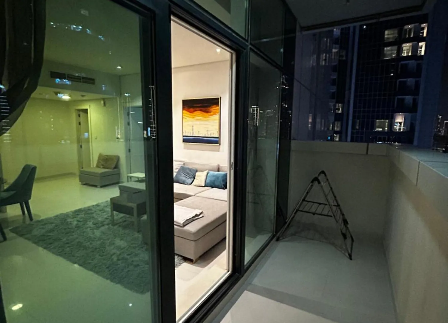Downtown Escape By The Canal Apartment Dubai United Arab Emirates