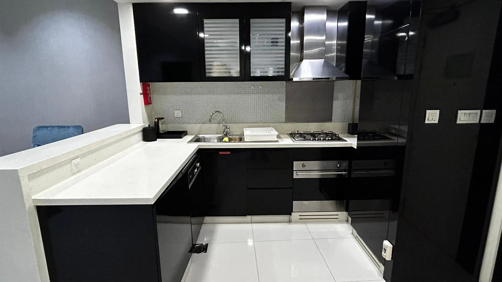 Downtown Escape By The Canal Apartment Dubai